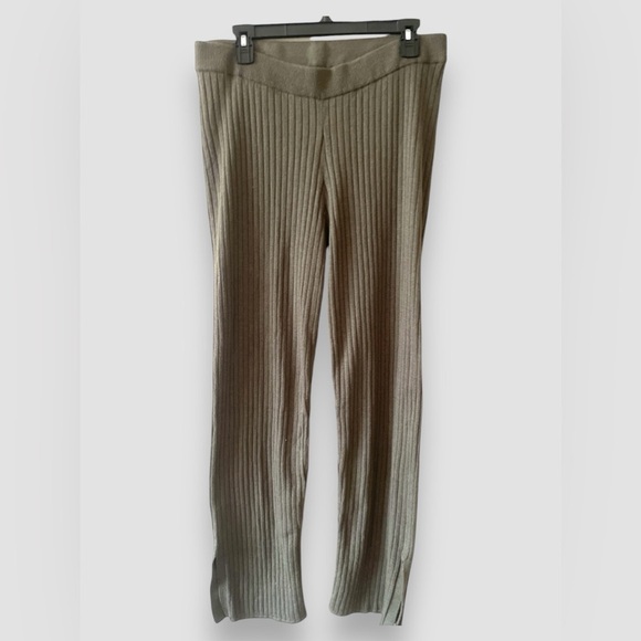 GAP Flare Ribbed Lounge Pants Olive Green Size X-Large Side Slits NWT - Picture 2 of 9